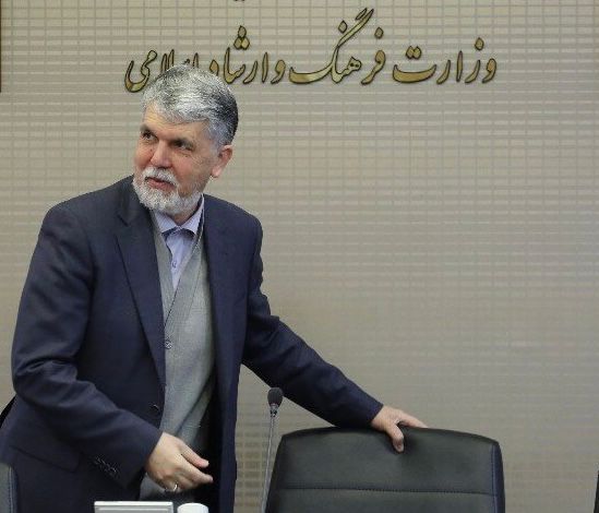 وزیر اشتباهی ارشاد در نمایش سیاسی مجلس